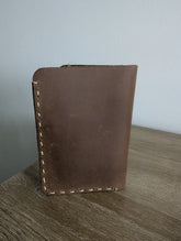 Handmade Genuine Leather Wallet – Slim Bifold Card Holder (Design 02)